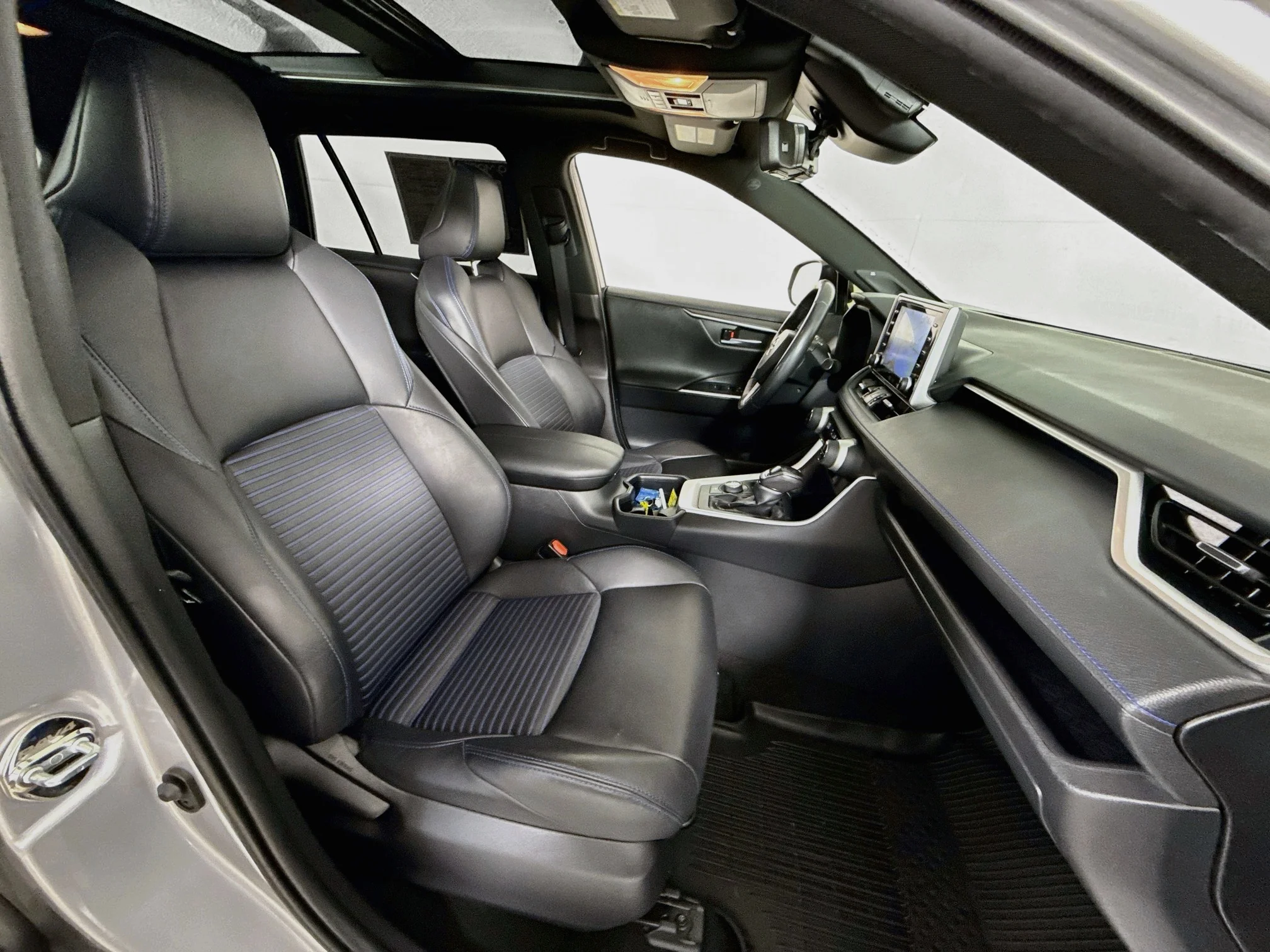 Used 2019 Silver Sky Metallic Toyota Hybrid XSE image 29