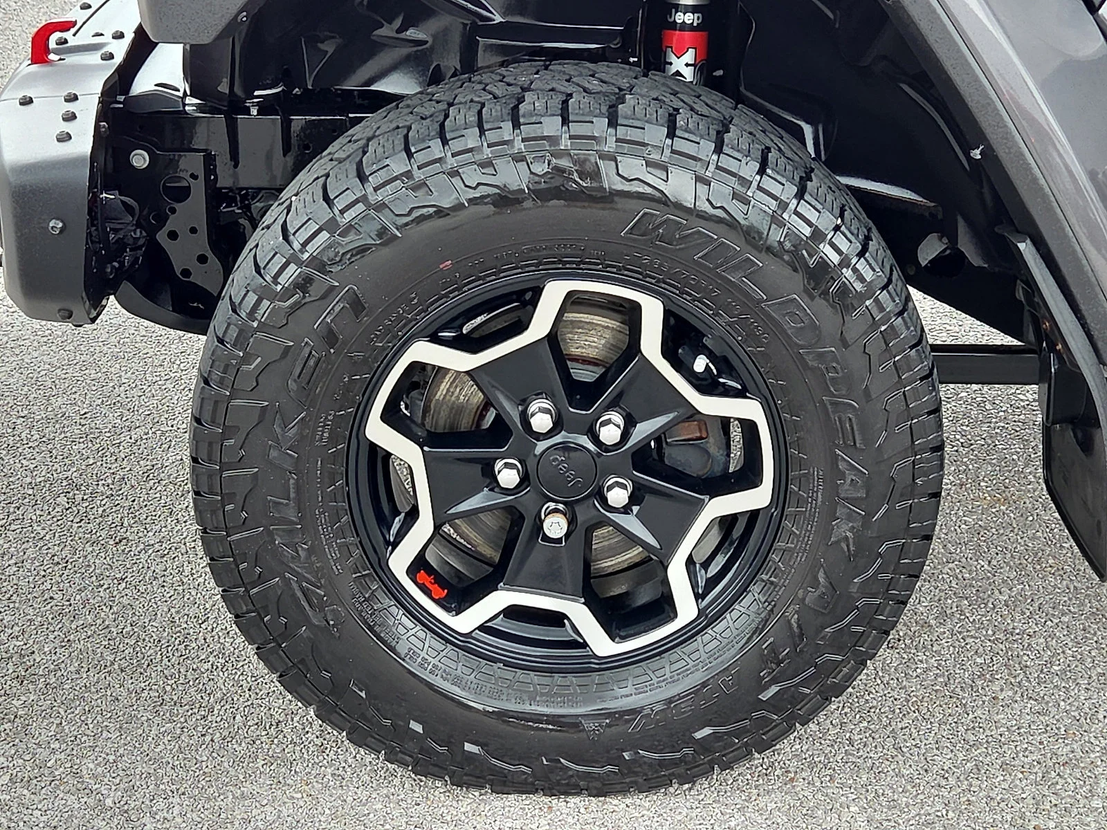 Used 2022 Granite Crystal Metallic Clearcoat Jeep Rubicon image 7