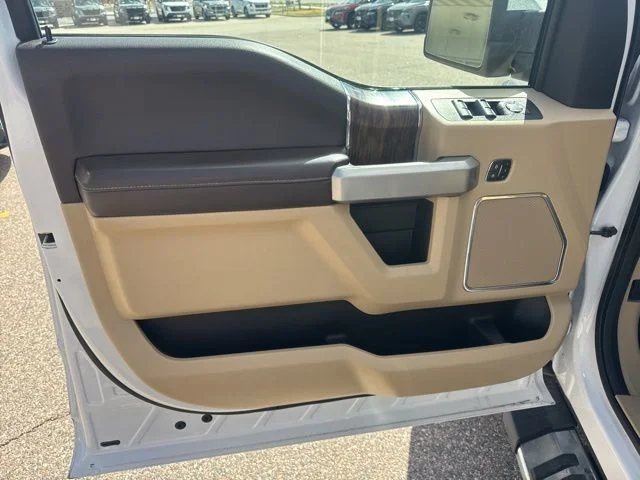Used 2018 Oxford White Ford Lariat image 10