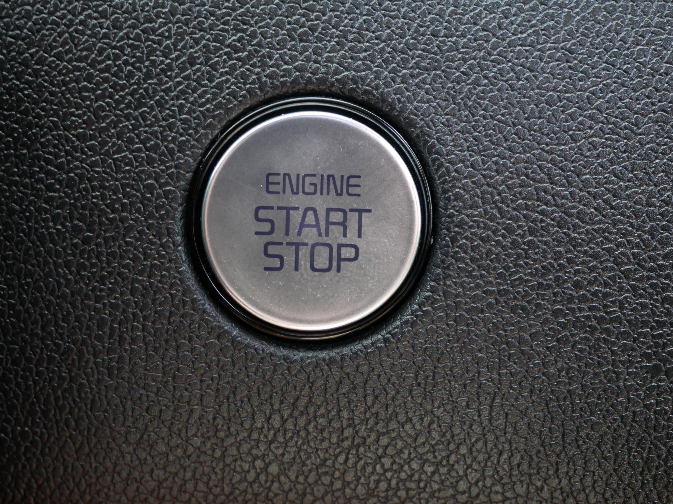 Used 2023 Glacial White Pearl Kia X-Line EX image 28