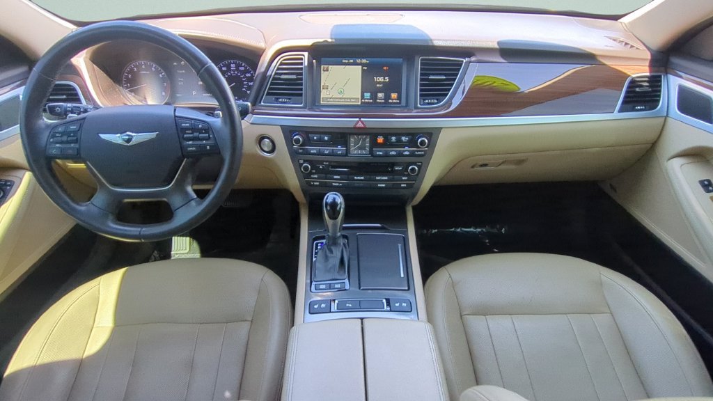 Used 2017 Black Genesis 3.8 image 11