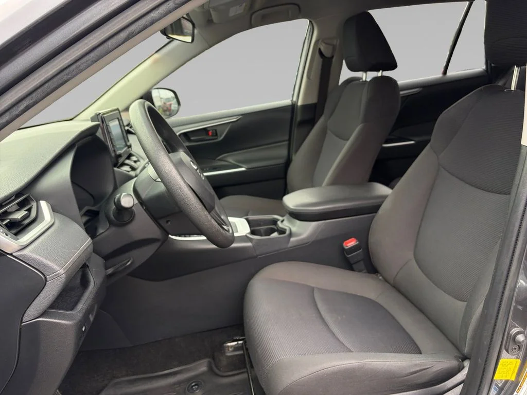 Used 2020 Gray Toyota LE image 10
