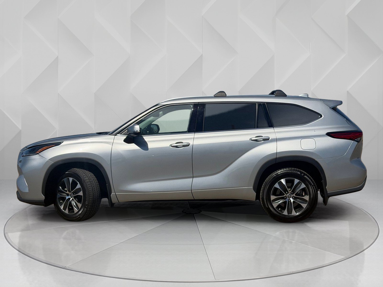 Certified Used 2021 Celestial Silver Metallic Toyota XLE image 2