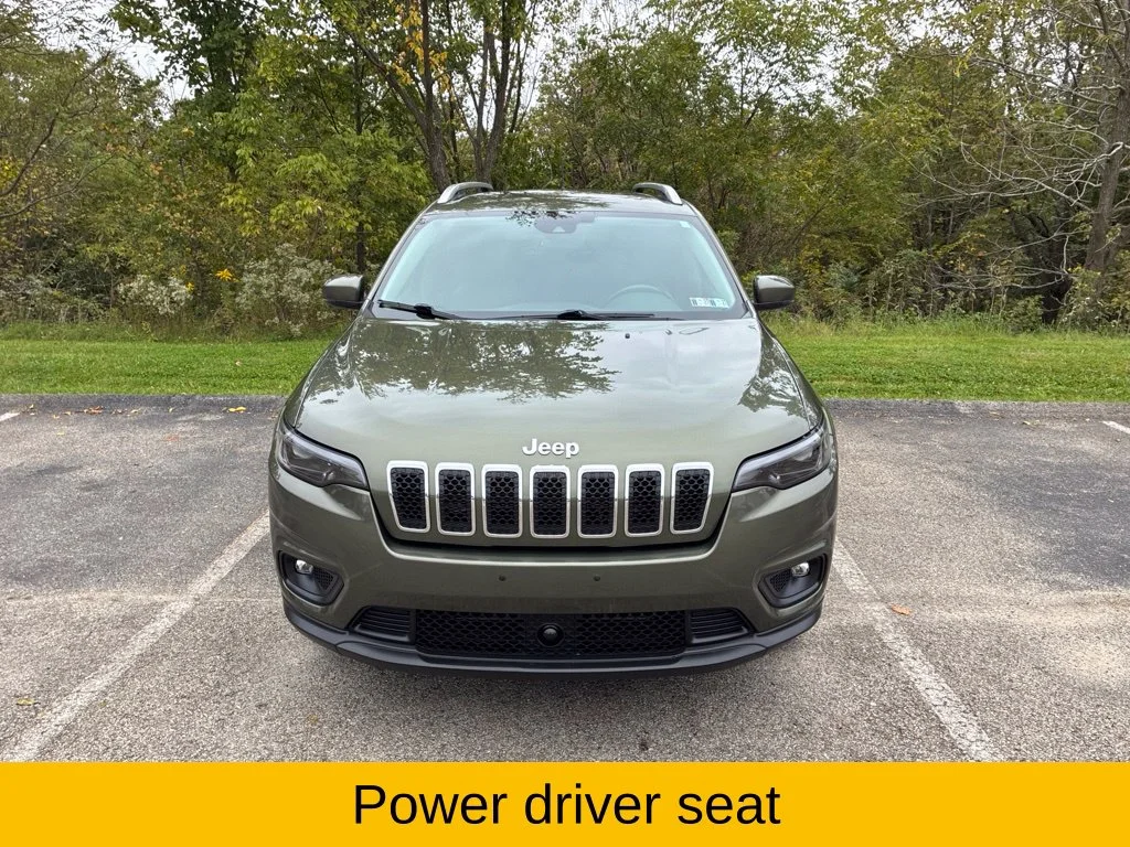 Used 2021 Olive Green Jeep Latitude Lux image 10