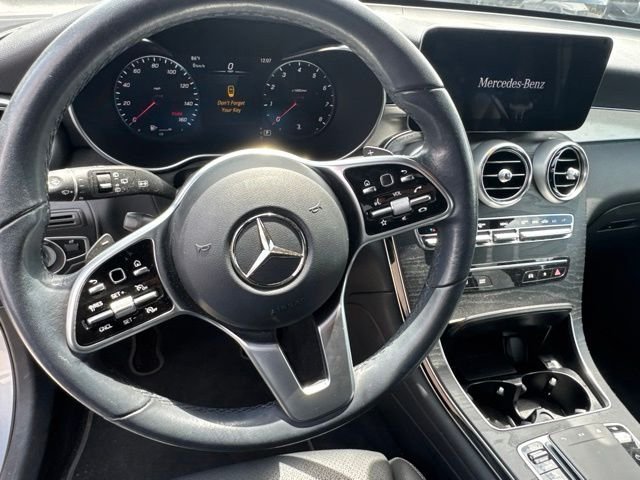 Used 2022 Silver Mercedes-Benz GLC 300 image 28