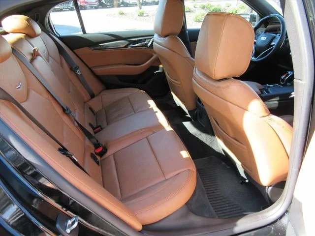 Used 2025 Black Cadillac Premium Luxury image 33
