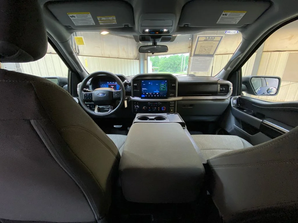 2025 Ford F-150 XLT - Photo 19