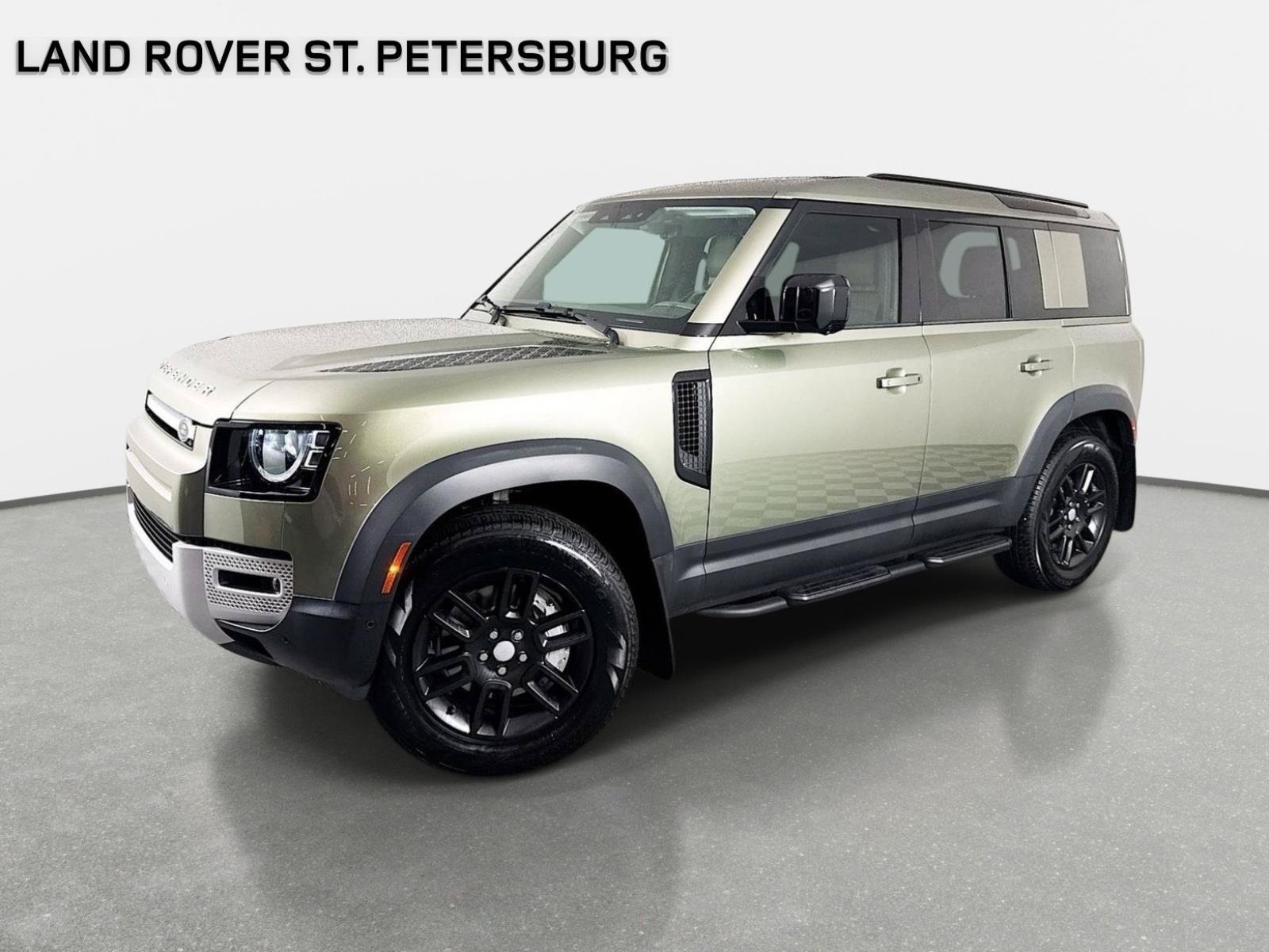 Used 2025 Pangea Green Metallic Land Rover S image 1