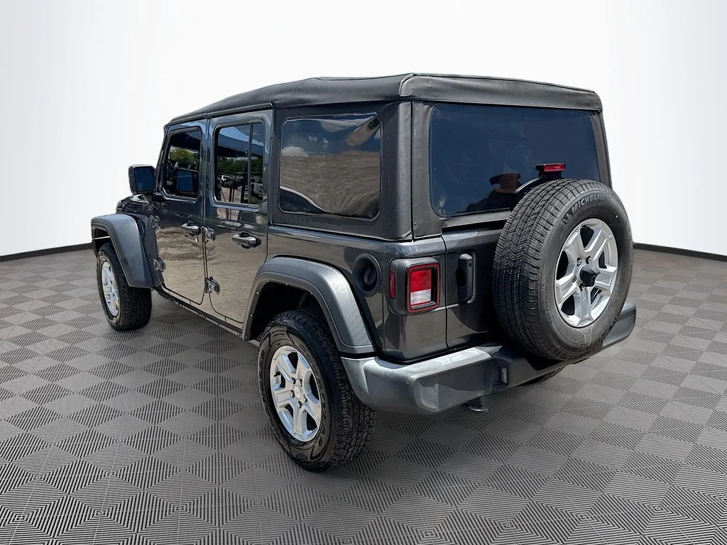 Used 2022 Gray Jeep Unlimited Sport S image 8