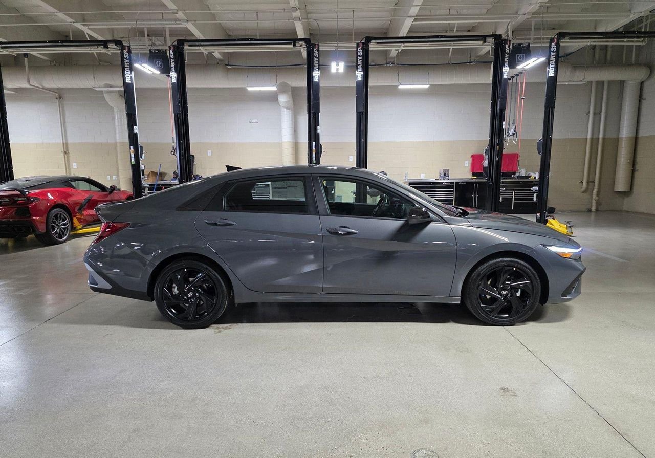 New 2026 Ecotronic Gray Hyundai SEL Sport Plus image 8