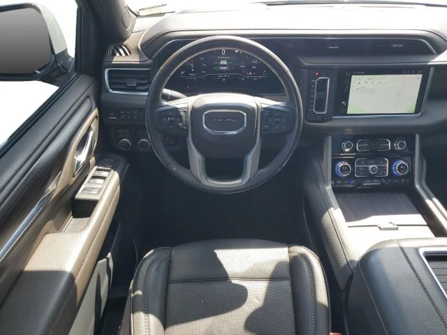 Used 2022 WHITE FROST TRICOAT GMC Denali image 32