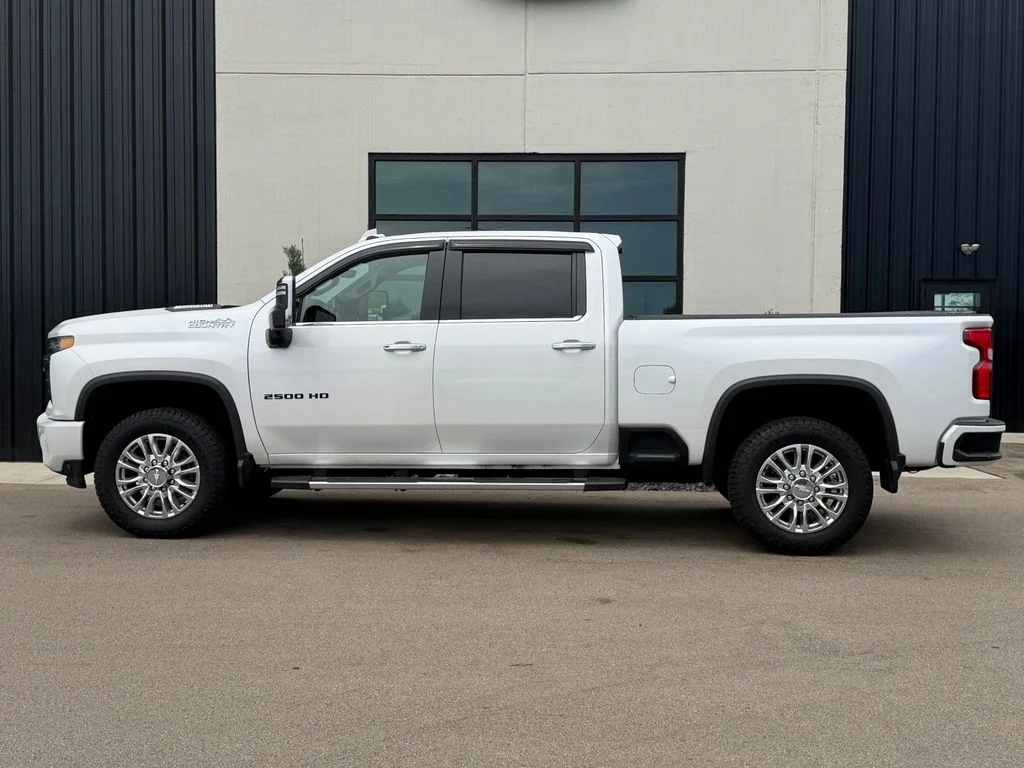 Used 2020 Beige Chevrolet High Country image 2