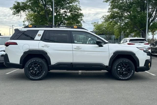 New 2026 CRYSTAL WHITE PEARL Subaru Wilderness image 3