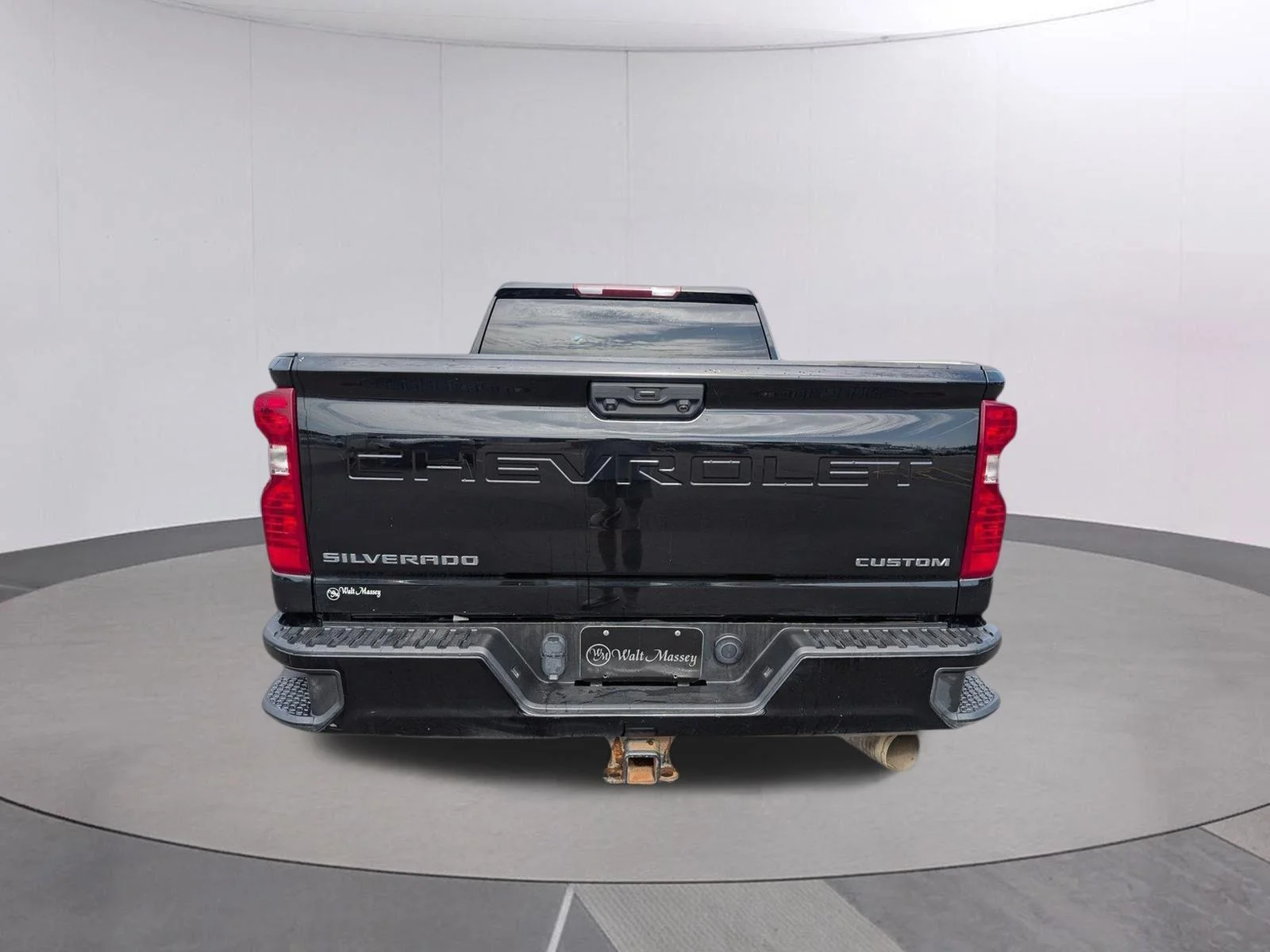 Used 2023 Black Chevrolet Custom image 4