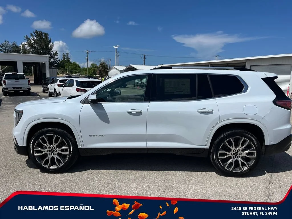 2026 GMC Acadia Denali Ultimate - Photo 8