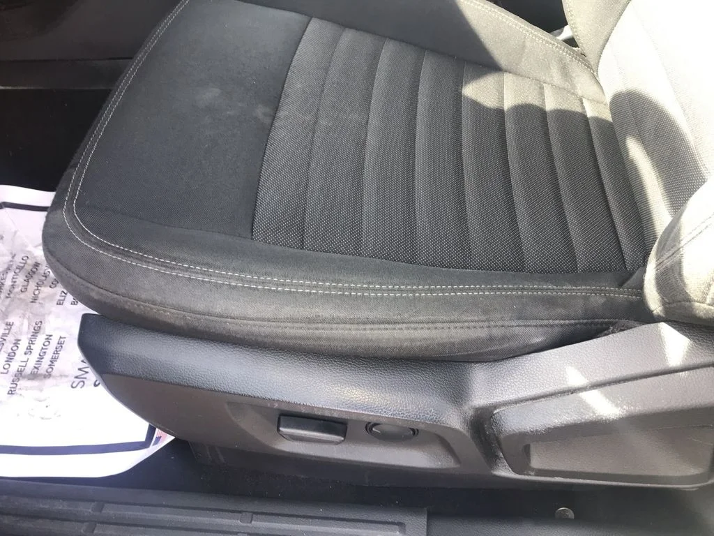 Used 2023 Silver Ford XLT image 12