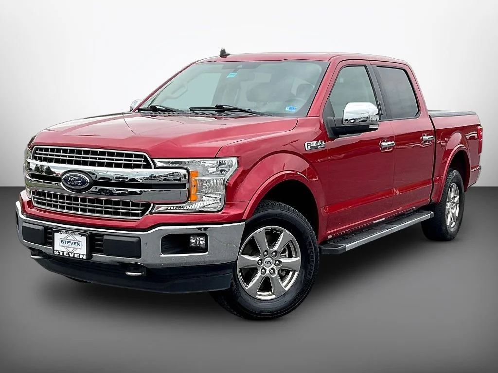 Used 2020 Rapid Red Metallic Tinted Clearcoat Ford Lariat image 3