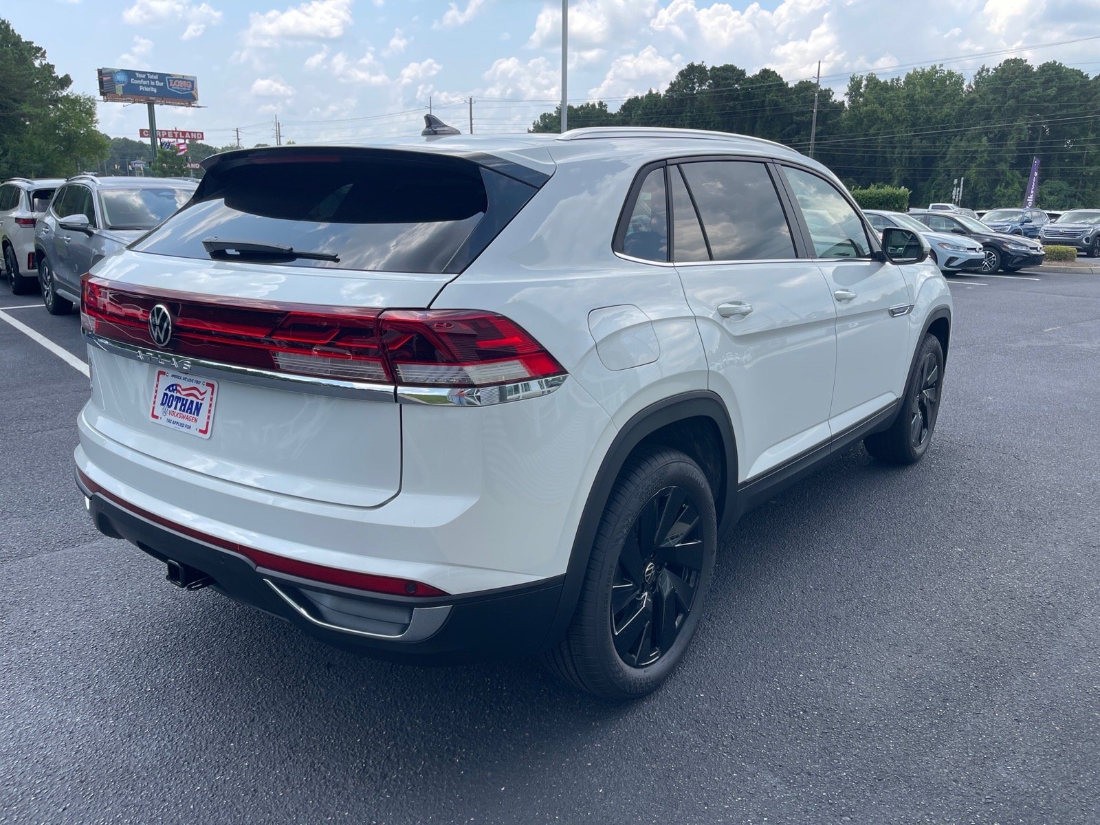New 2026 Opal White Pearl Volkswagen SE image 16