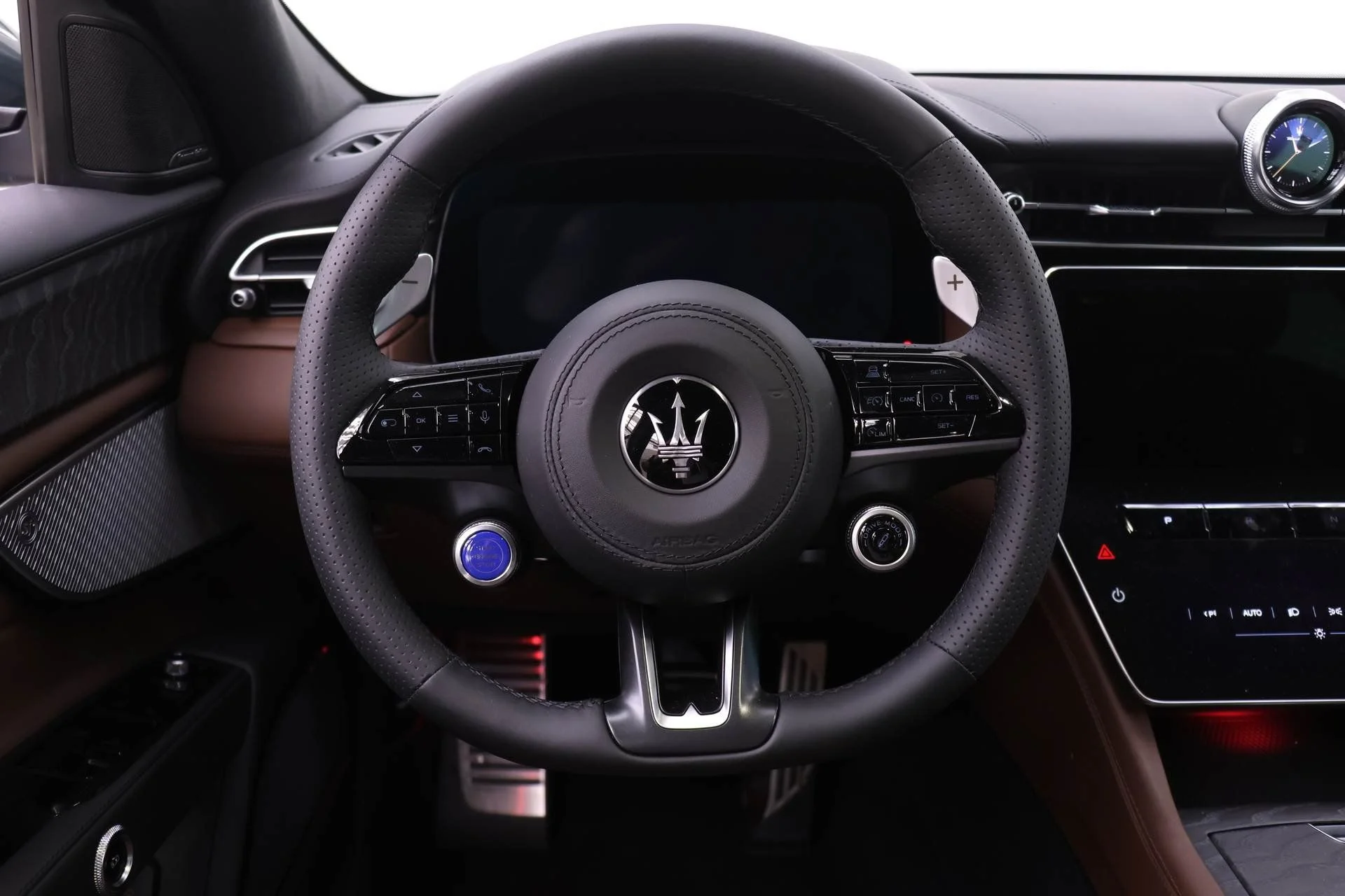 New 2026 Green Maserati Modena image 14