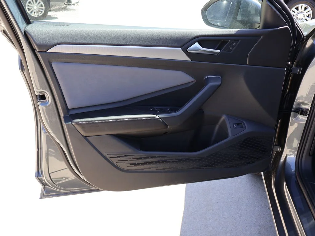 New 2026 Gray Volkswagen 1.5T SE image 39