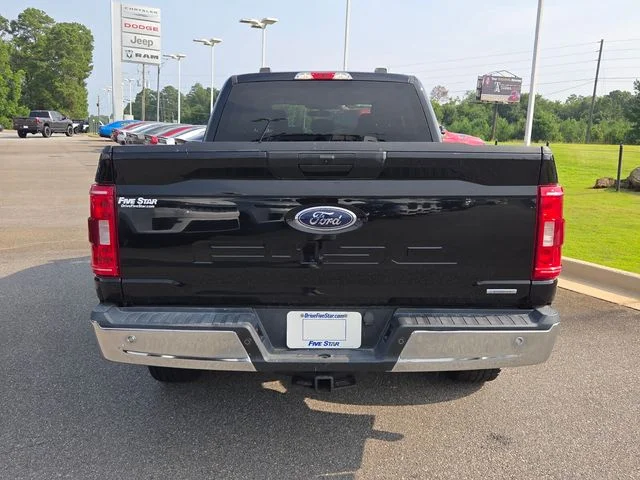 Used 2021 Black Ford XLT image 11