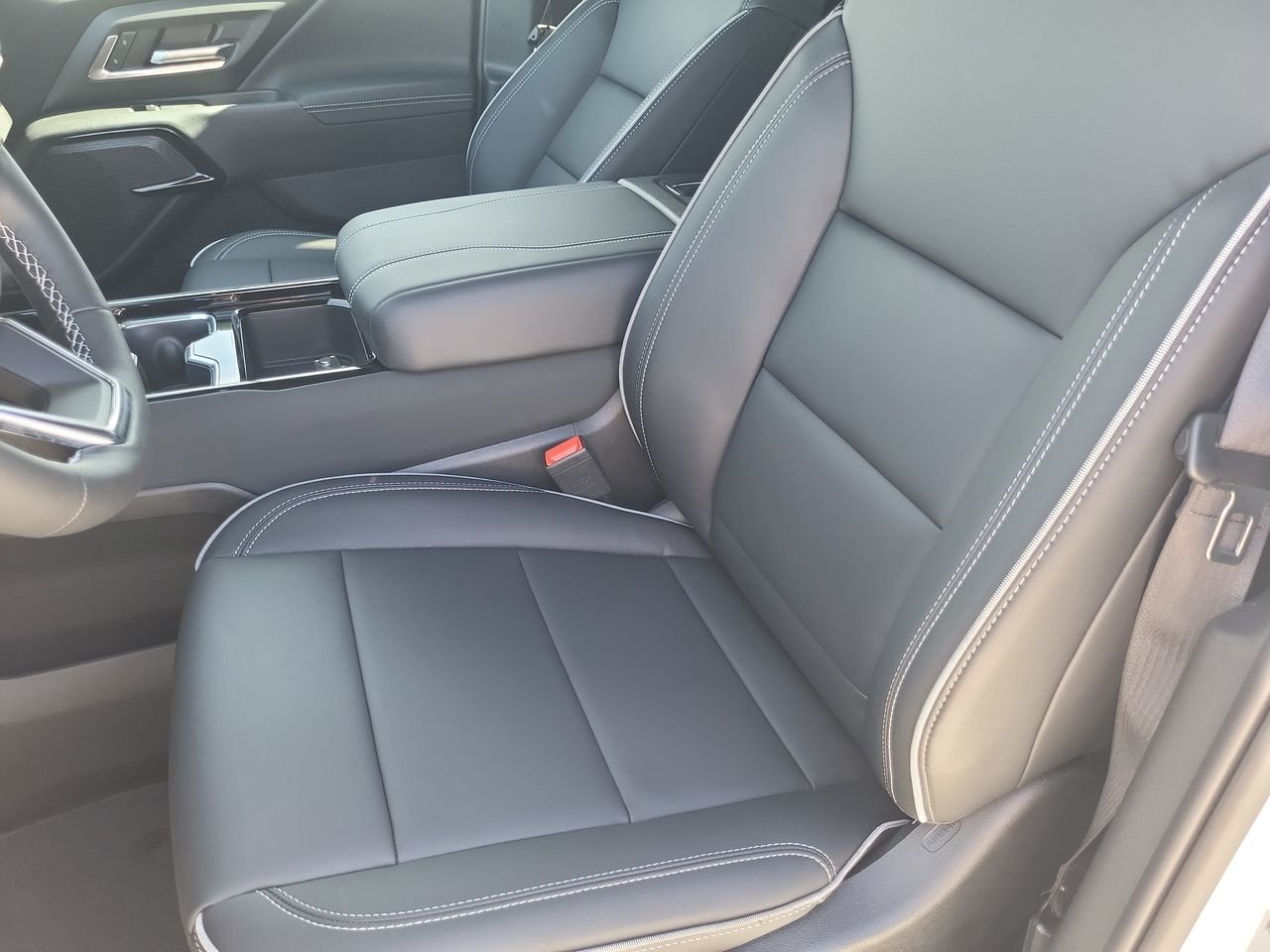 2026 Chevrolet Silverado EV LT - Photo 62
