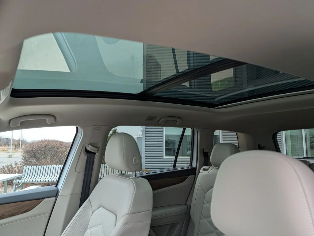 New 2026 White/off-white Volkswagen 2.0T SE w/Technology image 12