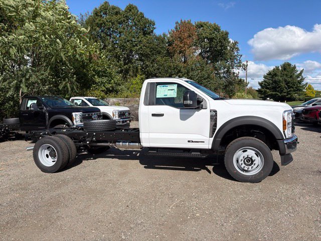 New 2026 Oxford White Ford F-600® XL image 4