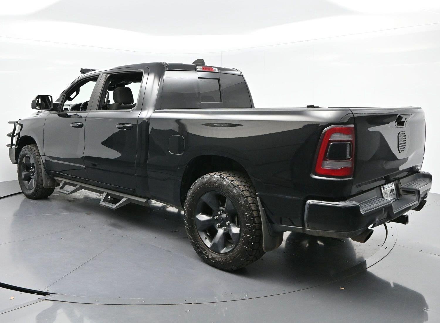 Used 2019 Diamond Black Crystal Pearlcoat Ram Big Horn/Lone Star image 5