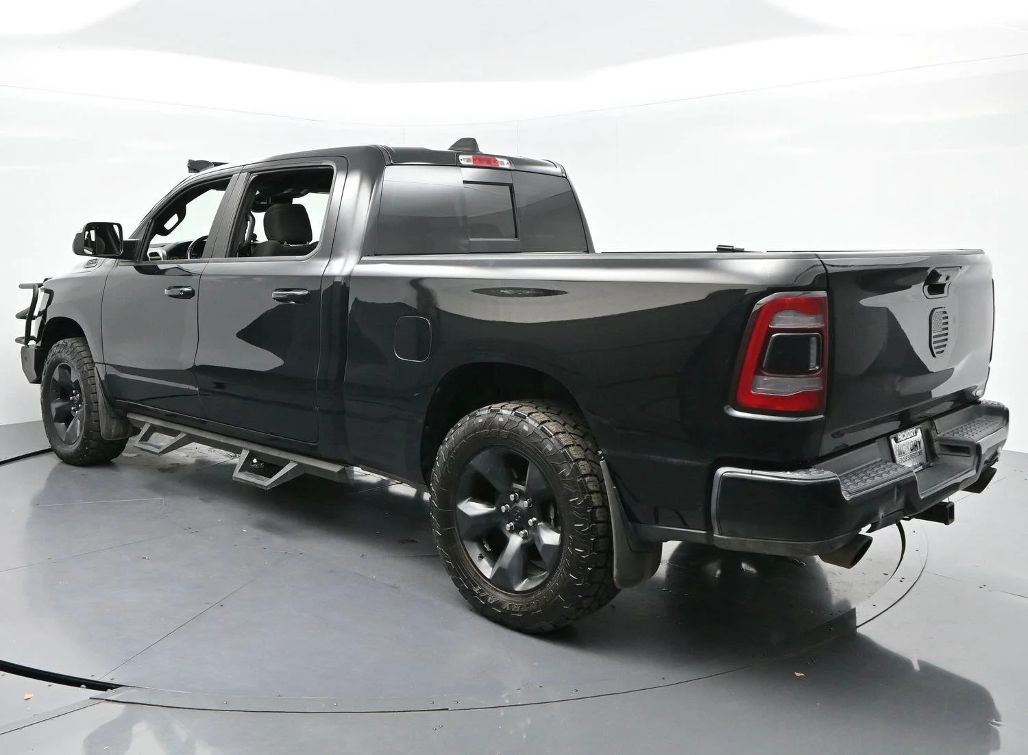 Used 2019 Diamond Black Crystal Pearlcoat Ram Big Horn/Lone Star image 5