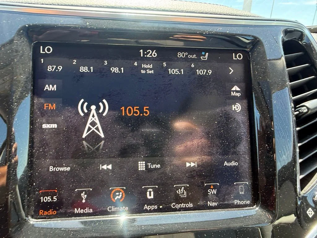 Used 2019 Gray Jeep Limited image 10