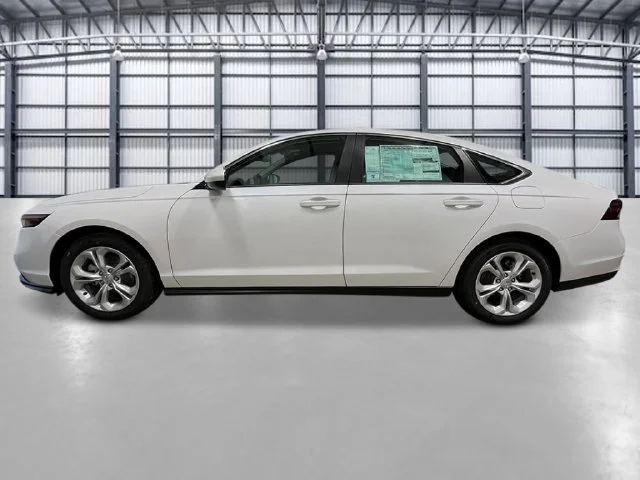 New 2026 Platinum White Pearl Honda LX image 2