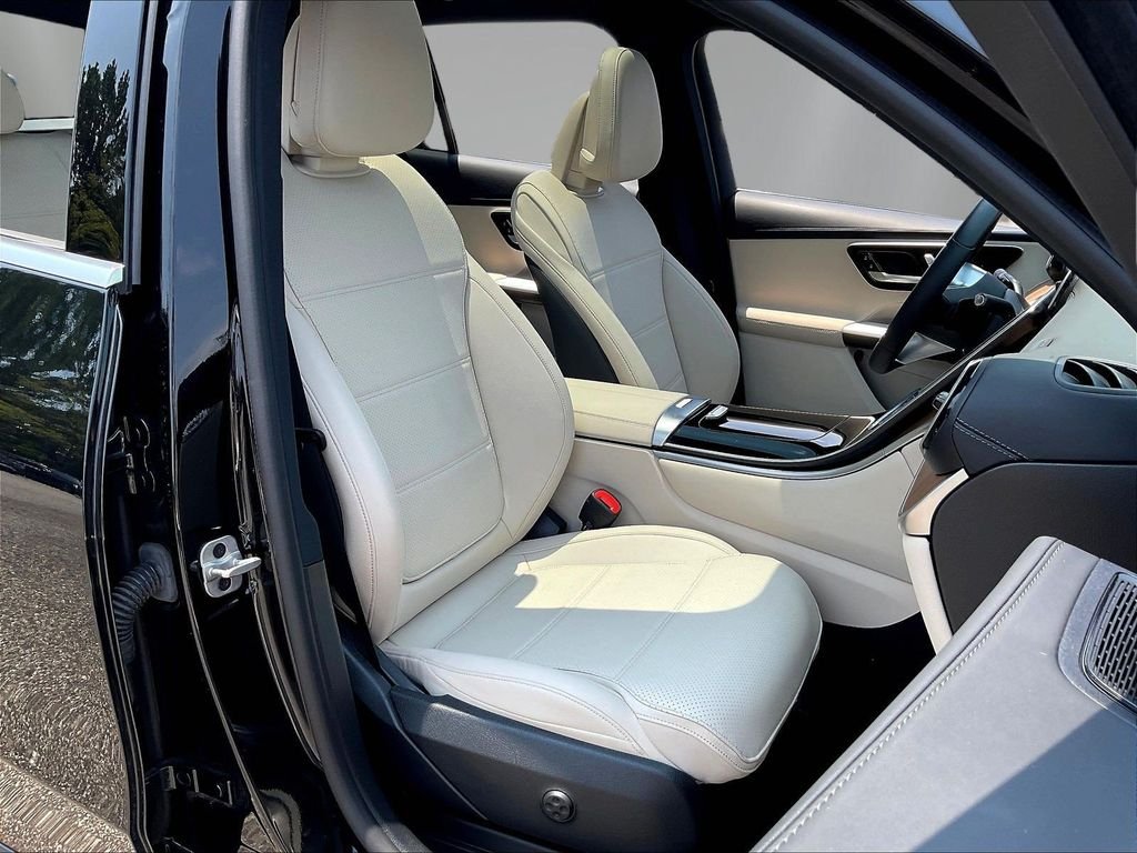 Certified Used 2024 Black Mercedes-Benz GLC 300 image 30