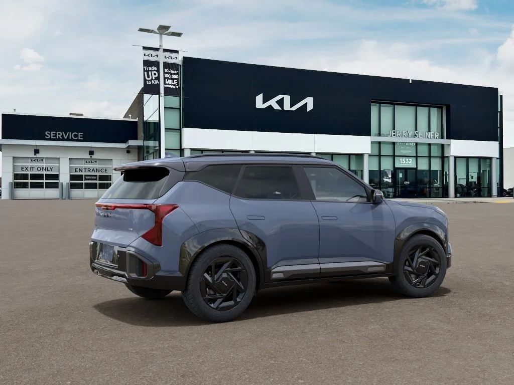 New 2027 Pale Gray Kia X-Line SX image 6
