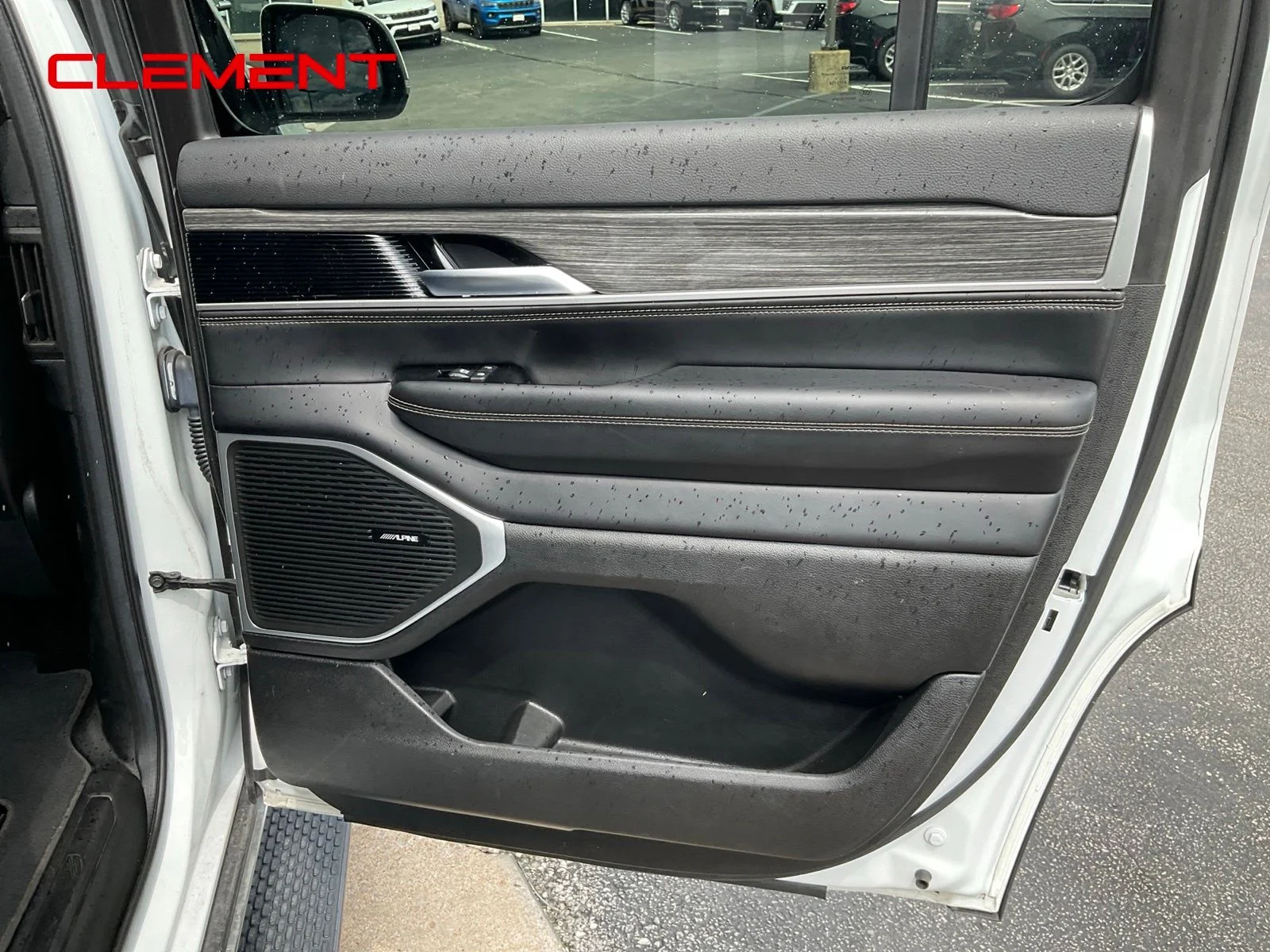 Used 2022 White Jeep Series III image 37
