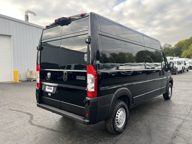 2025 Ram ProMaster 2500 photo 3