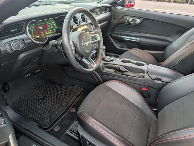 2020 Ford Mustang GT Premium - Photo 7