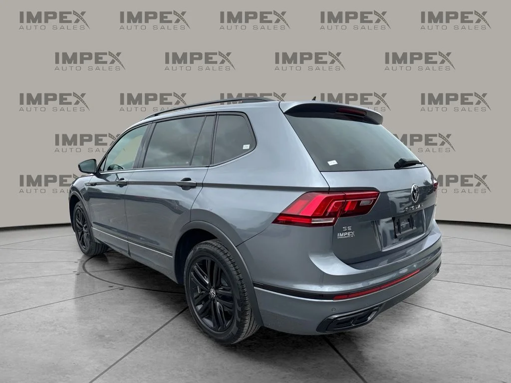 Used 2022 Gray Volkswagen 2.0T SE R-Line Black image 3