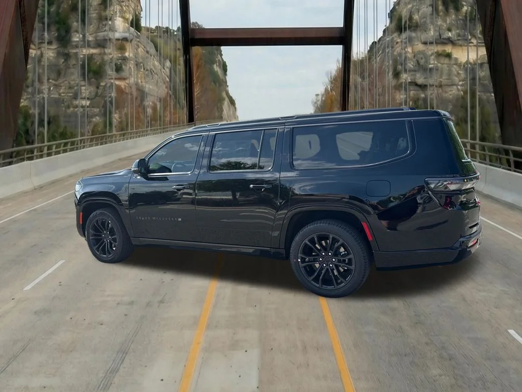 New 2026 High Gloss Black Exterior Paint Jeep Summit Reserve image 6