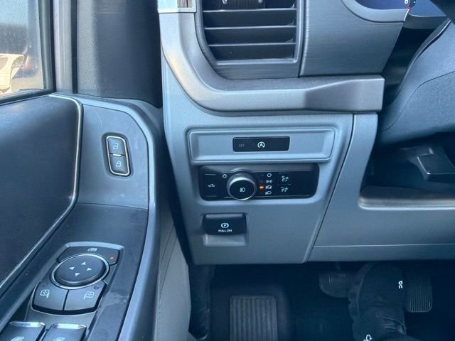 Used 2025 Black Ford XLT image 15
