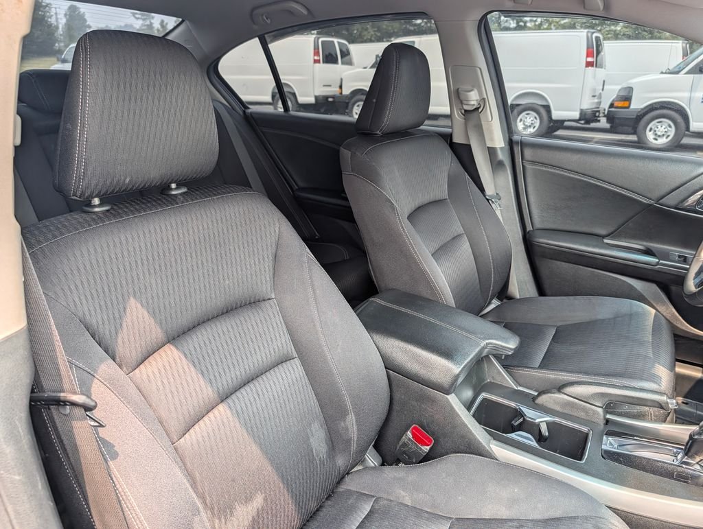 Used 2015 Blue Honda Sport image 13