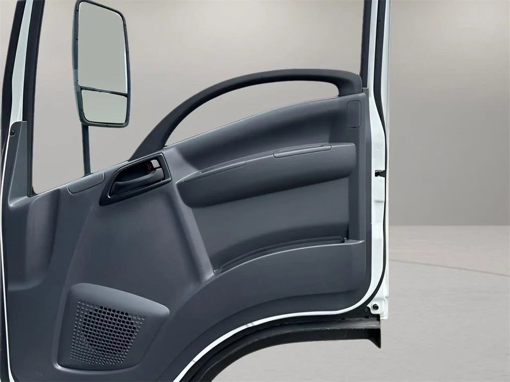 New 2024 Arc White Chevrolet NA image 42