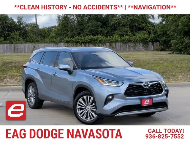 Pre-Owned 2022 Toyota Highlander Platinum