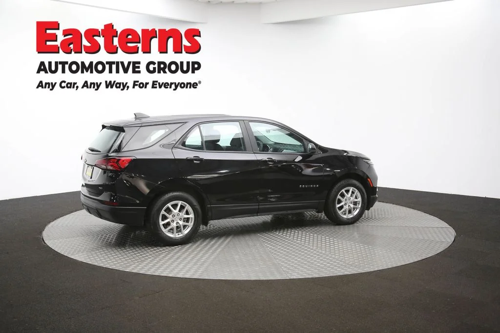 Used 2022 Black Chevrolet LS image 43
