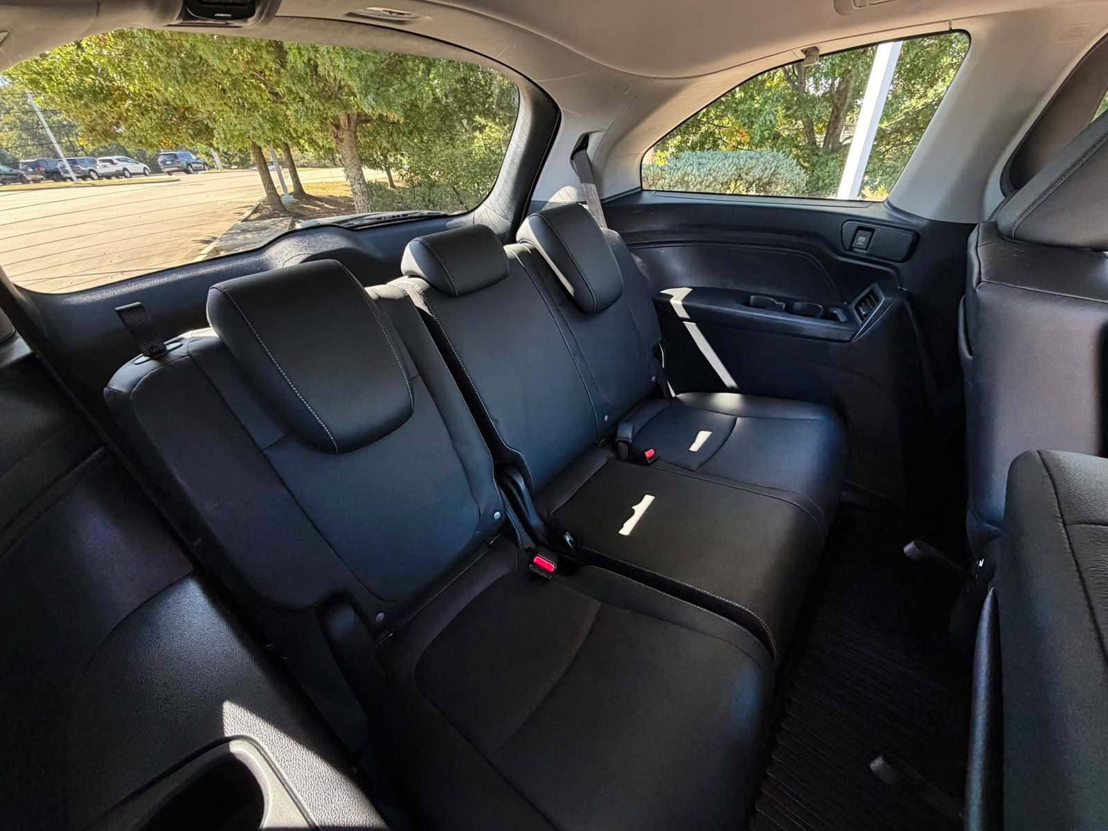 Certified Used 2022 Platinum White Pearl Honda EX-L image 30