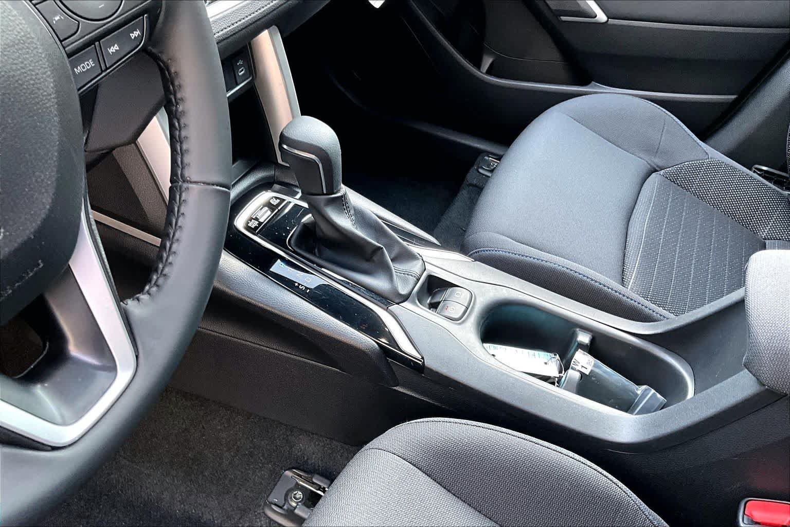 Used 2024 Sonic Silver/Jet Black Toyota Hybrid SE image 17