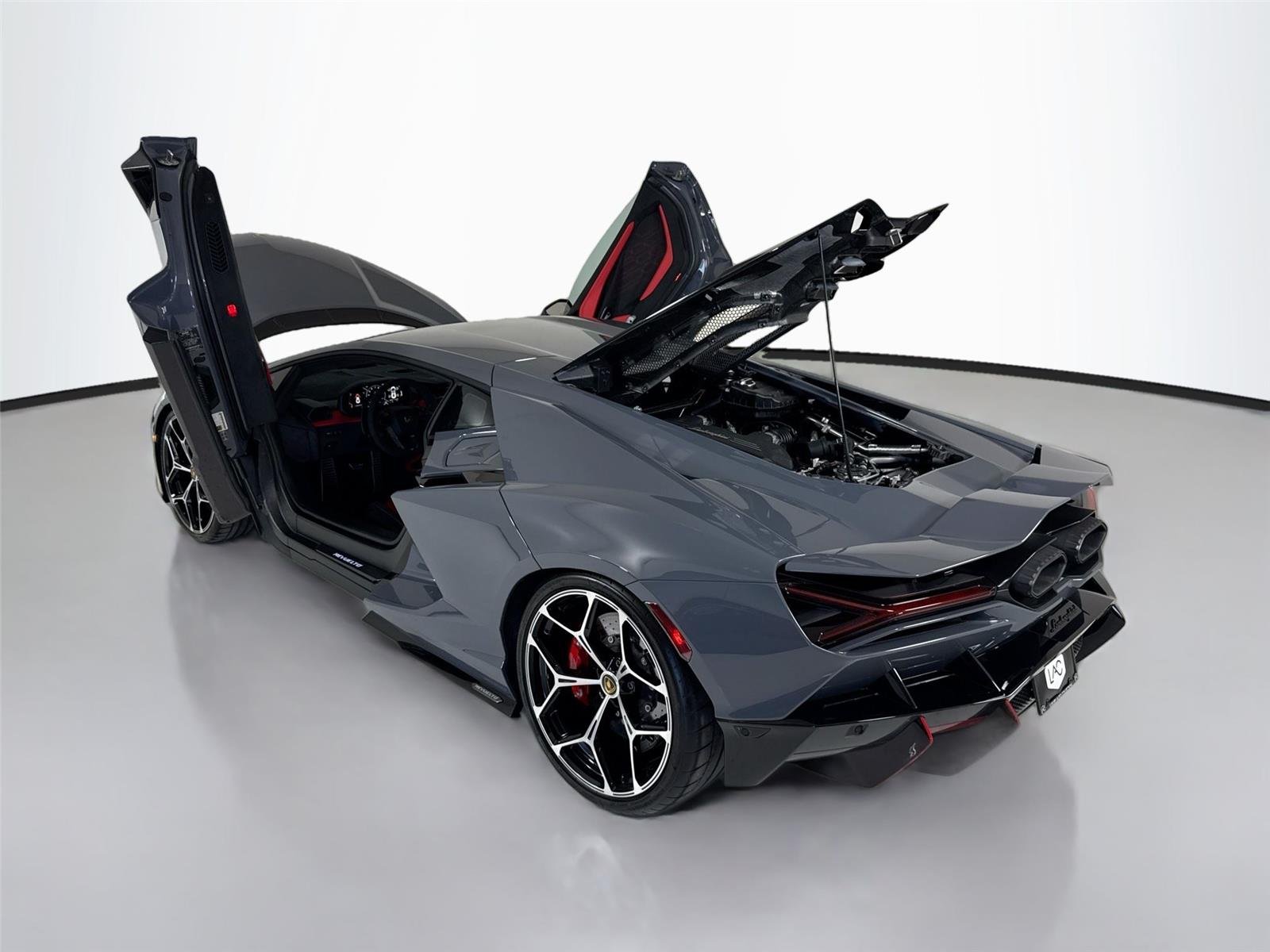 Used 2025 Grigio Telesto Metallic Lamborghini  image 43