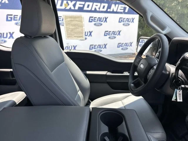 New 2026 Oxford White Ford XL image 22