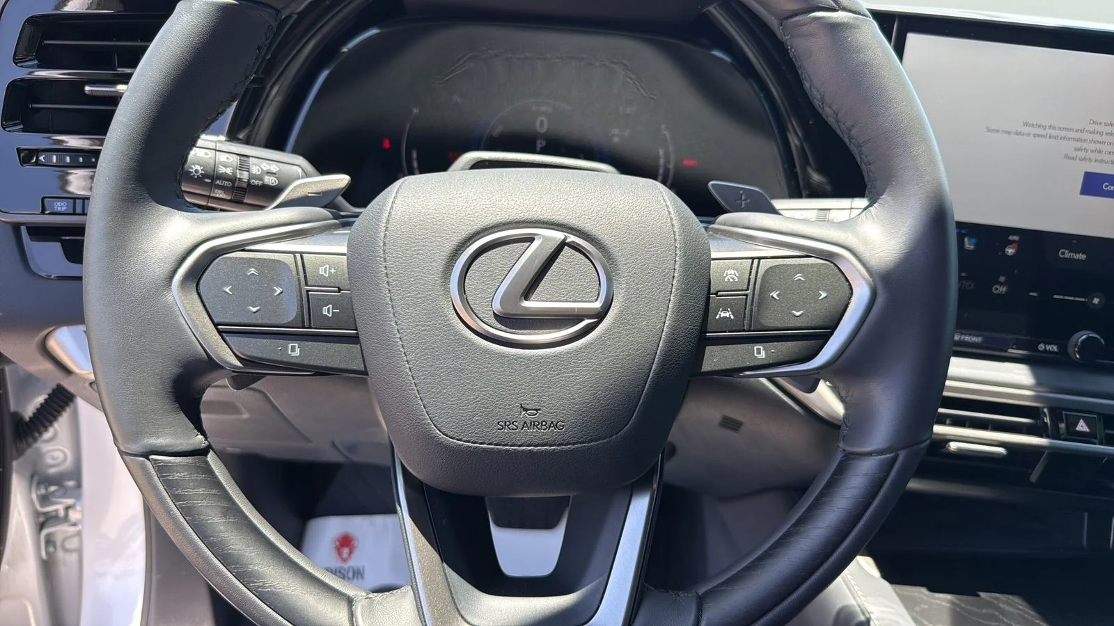 Used 2024 White Lexus 350h Luxury image 14