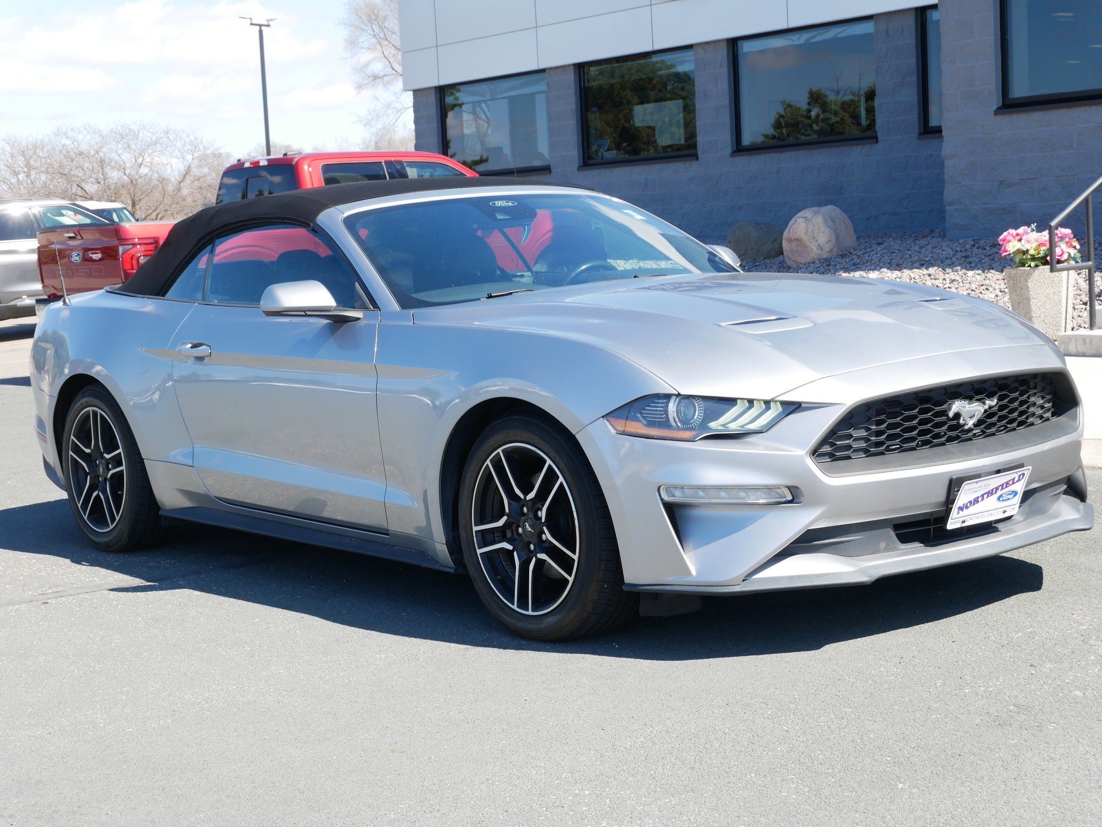 Used 2022 Ford Mustang EcoBoost Premium with VIN 1FATP8UH7N5104122 for sale in Northfield, Minnesota
